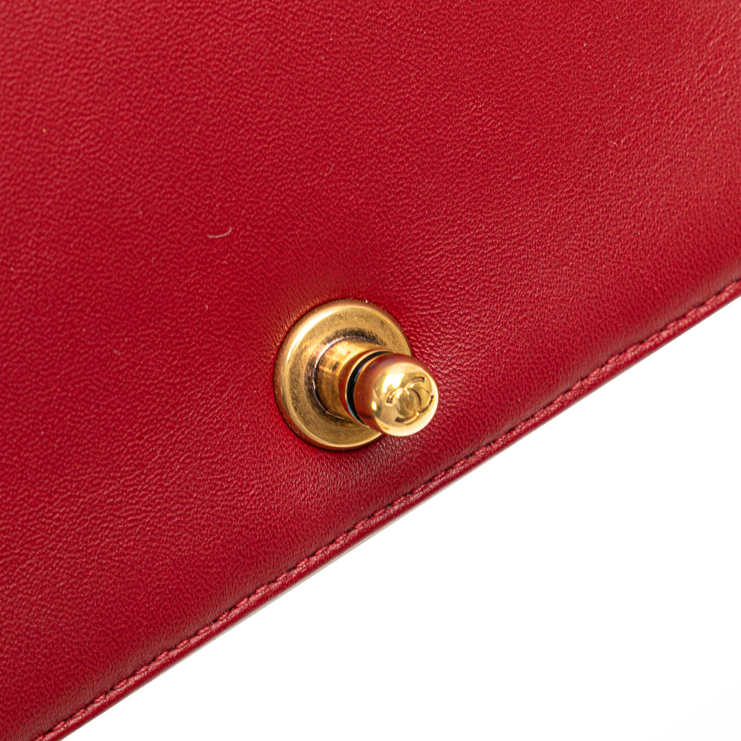 Chanel Matelassé Boy à rabat Moyen Cuir d'agneau Rouge – vue 7 – GABY PARIS