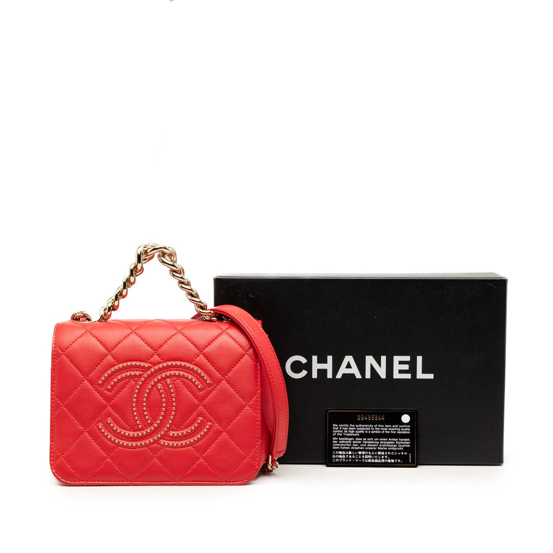Chanel Matelassé Cuir d’agneau clouté Beauty Begins à rabat