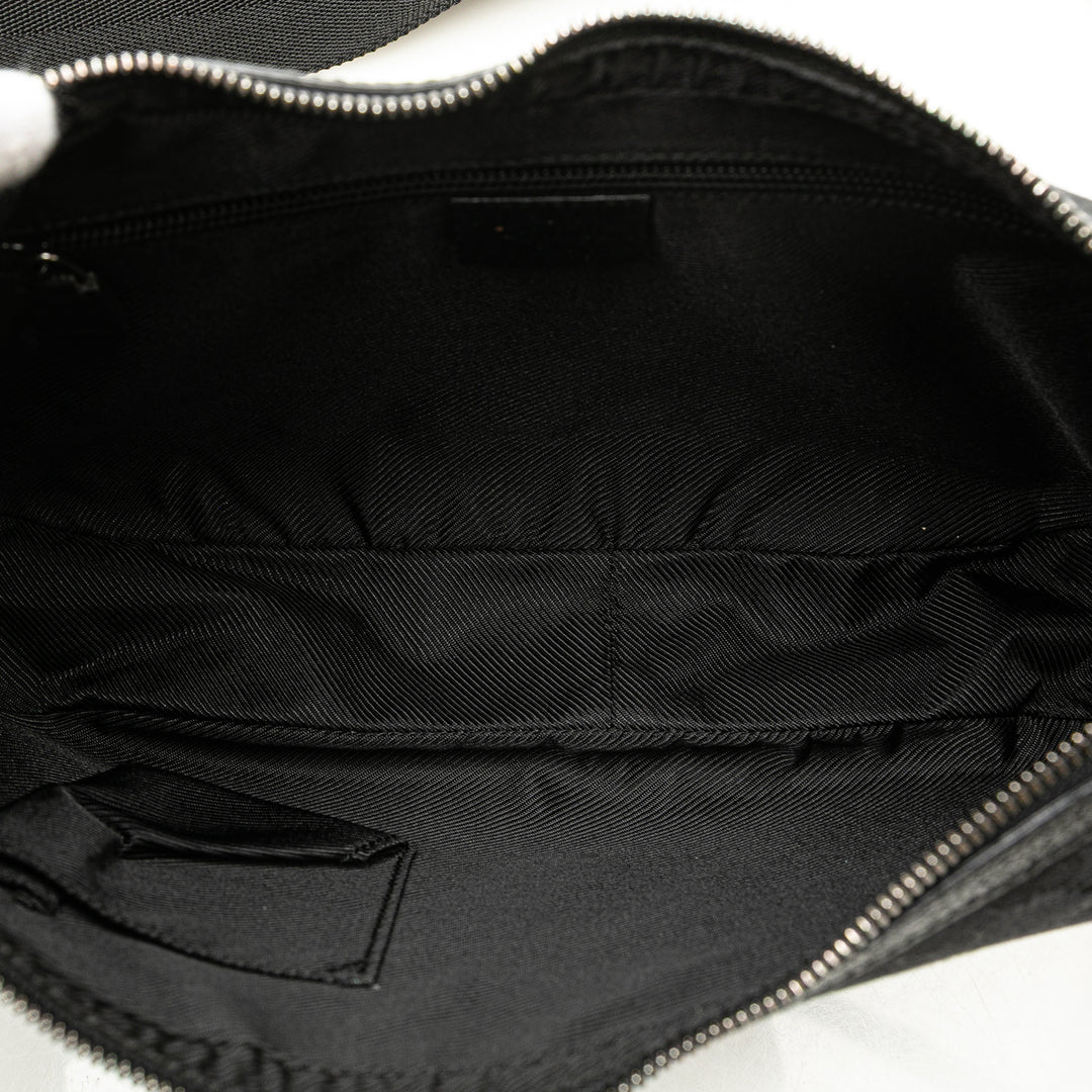 Gucci GG Toile Sac porté croisé Noir