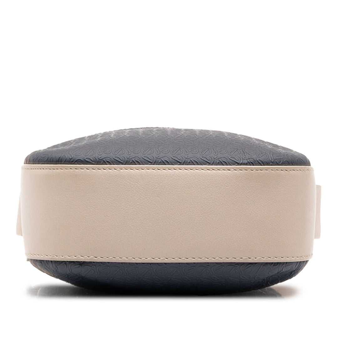 LOEWE Bicolore embossé Repeat Anagram Sac Bleu – vue 3 – GABY PARIS