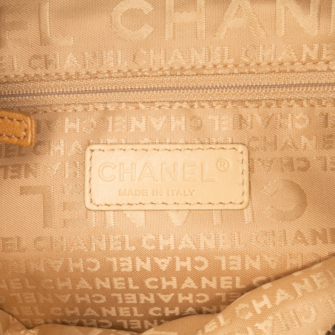Chanel CC Camellia Hobo Marron
