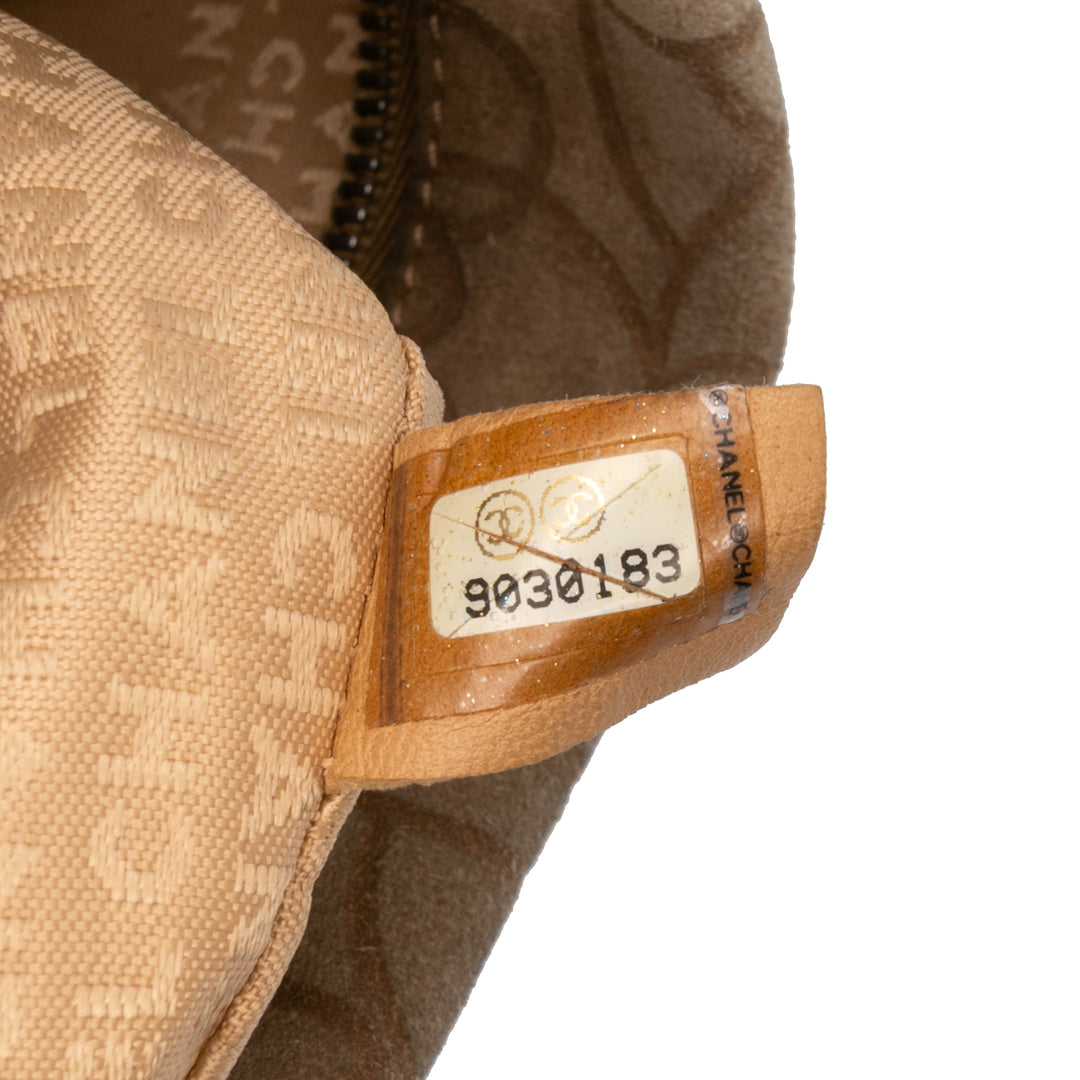Chanel CC Camellia Hobo Marron