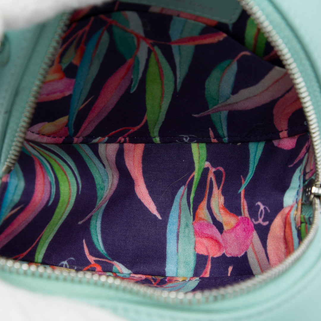 Matelassé Ultimate Stitch Rond Pochette avec chaîne Cuir d'agneau Bleu