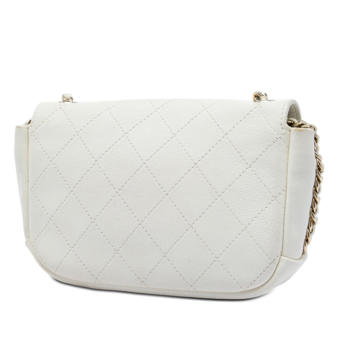 Chanel CC Matelassé Cuir de chèvre Casual Trip à rabat