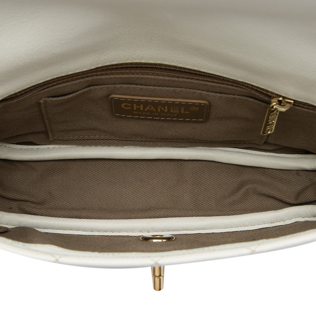Chanel CC Matelassé Cuir de chèvre Casual Trip à rabat