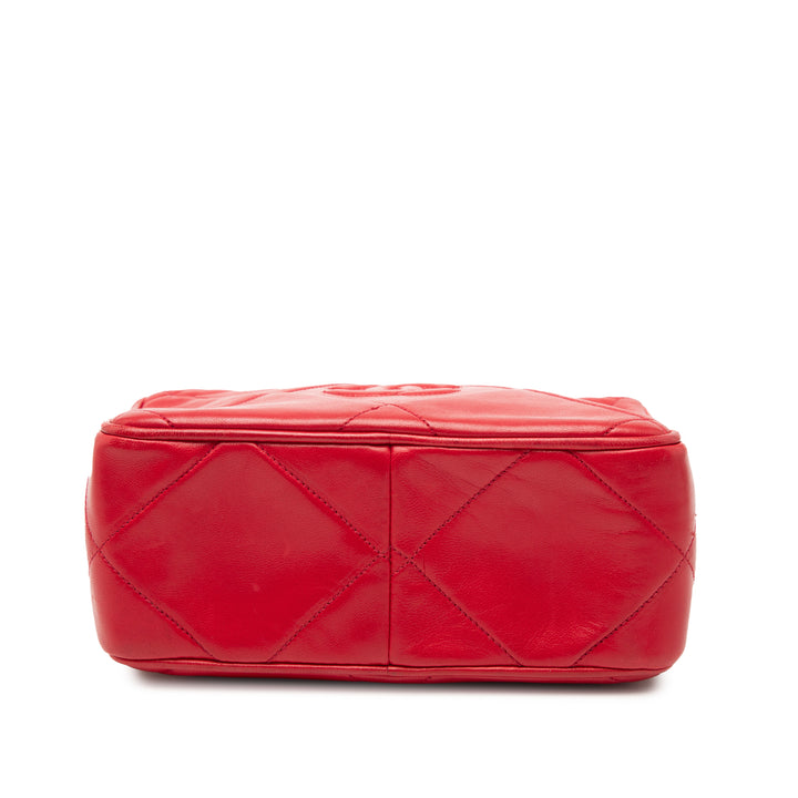 Chanel CC Matelassé Cuir d’agneau Pompon Sac caméra