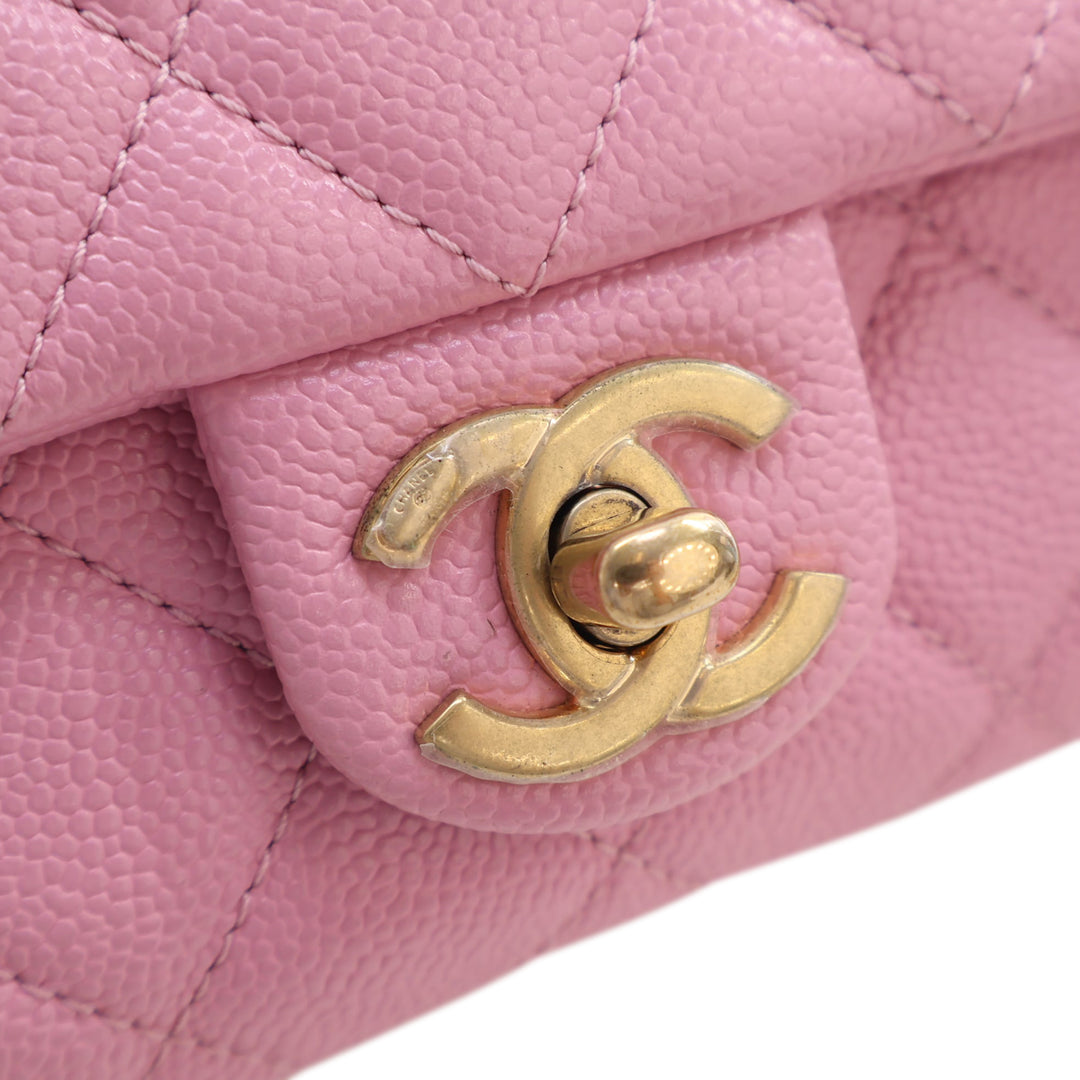 Chanel Matelassé Pick Me Up à rabat Sac ceinture Cuir caviar