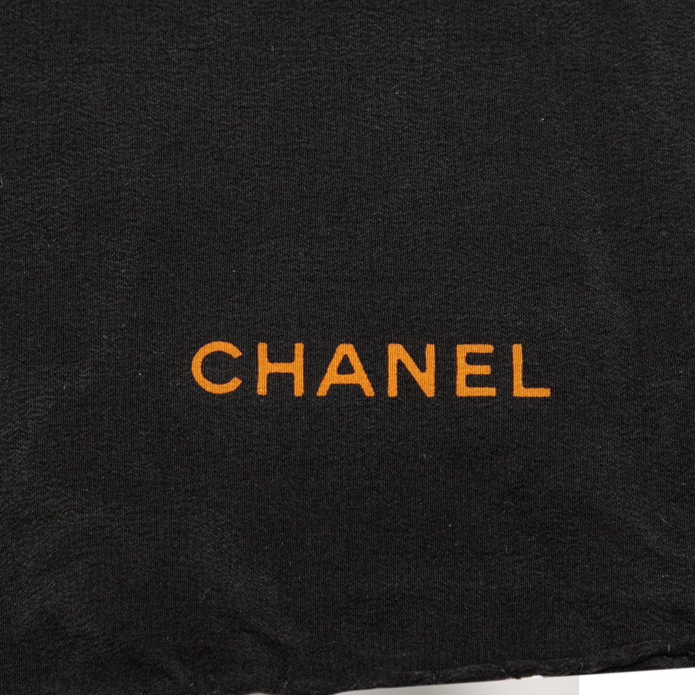 Chanel Gripoix Globe Soie Foulard Blanc – GABY PARIS Authentique