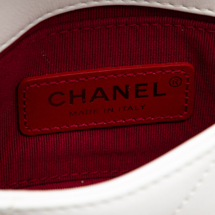 Chanel Mini Matelassé Cuir de veau Framing Chain à rabat