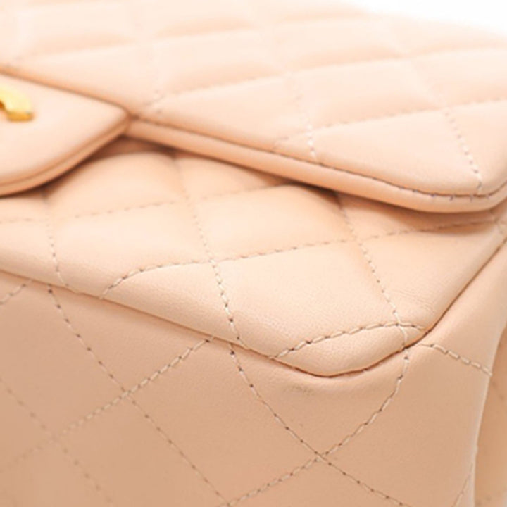 Chanel Mini Rectangular Classic Cuir d’agneau Sweet Camellia à rabat – GABY PARIS Authentique