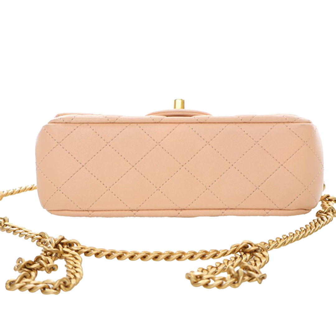 Chanel Mini Rectangular Classic Cuir d’agneau Sweet Camellia à rabat – GABY PARIS Authentique