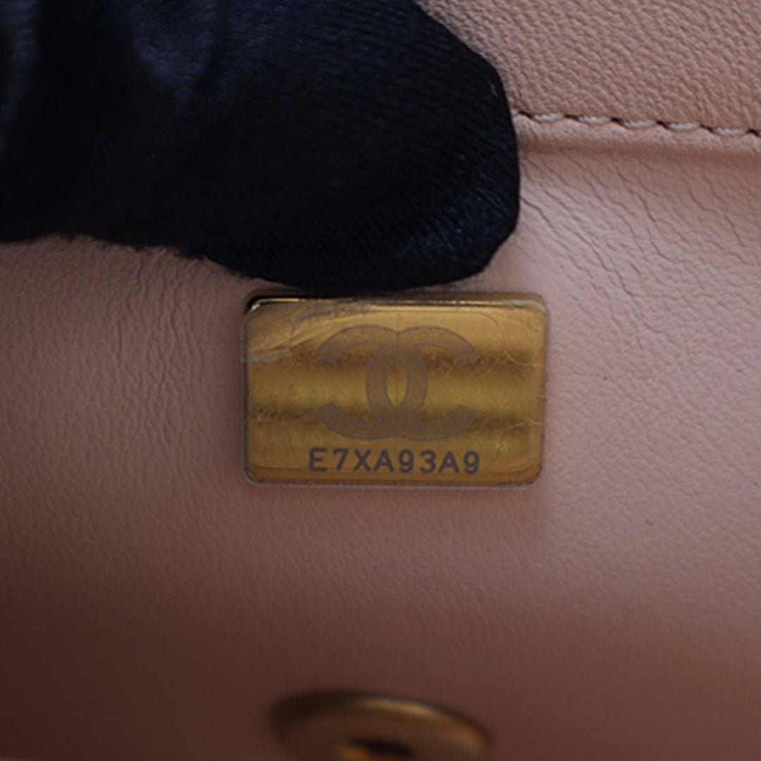 Chanel Mini Rectangular Classic Cuir d’agneau Sweet Camellia à rabat – GABY PARIS Authentique