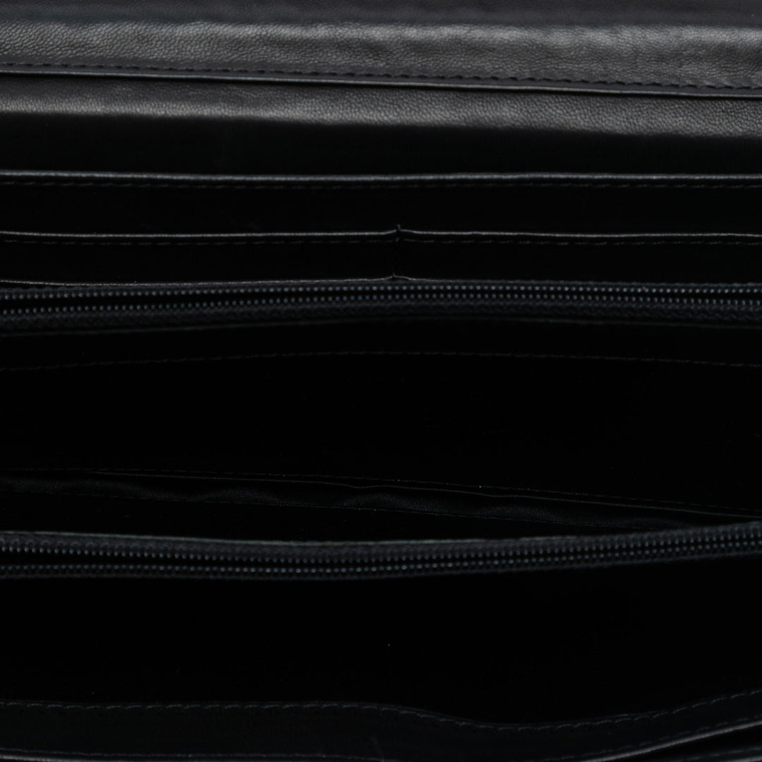 Chanel CC Matelassé Cuir verni East West Wallet on Chain