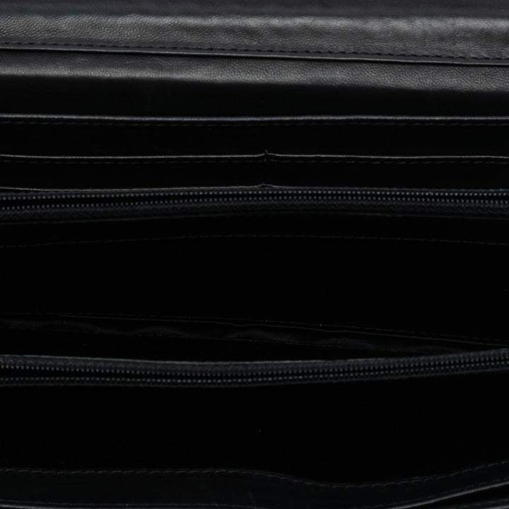 Chanel CC Matelassé Cuir verni East West Wallet on Chain