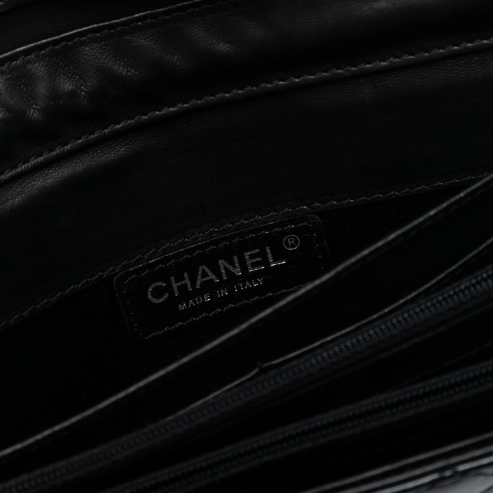 Chanel CC Matelassé Cuir verni East West Wallet on Chain