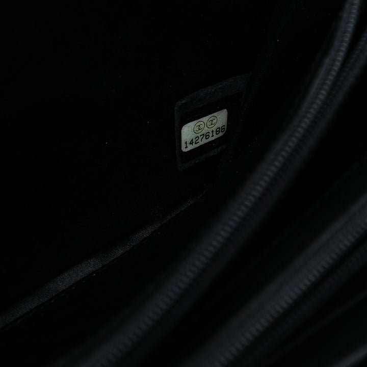 Chanel CC Matelassé Cuir verni East West Wallet on Chain