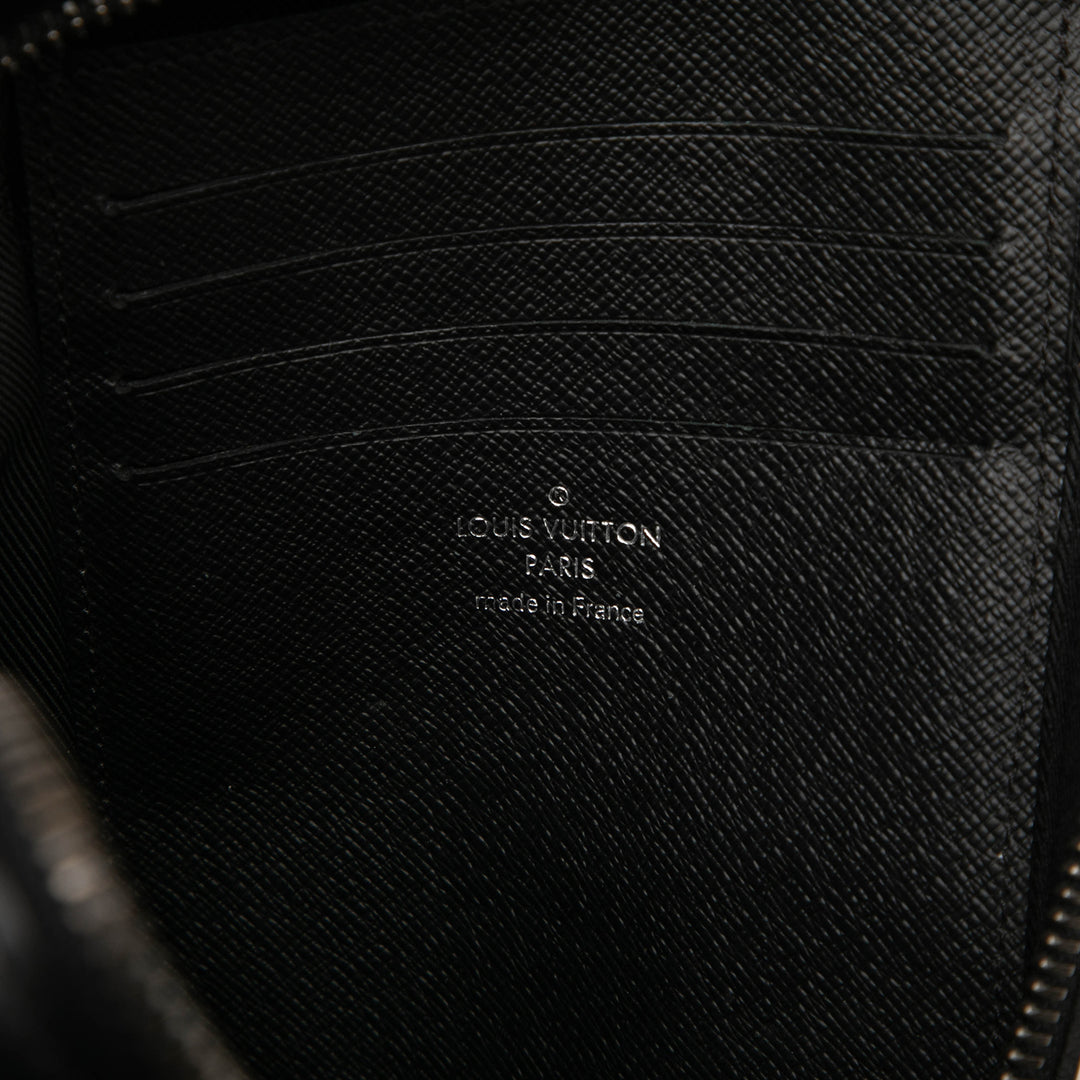 Louis Vuitton Monogram Eclipse Boîte Pochette