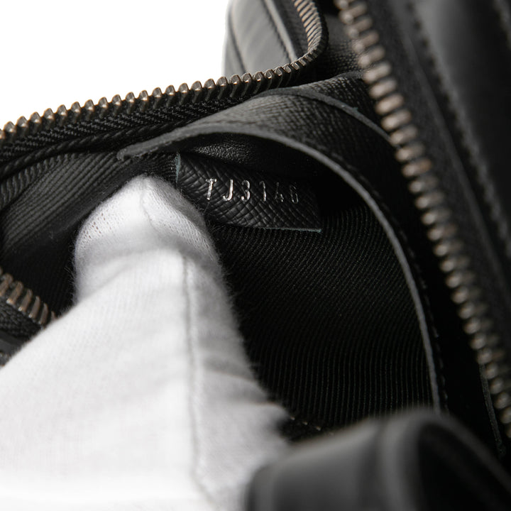 Louis Vuitton Monogram Eclipse Boîte Pochette