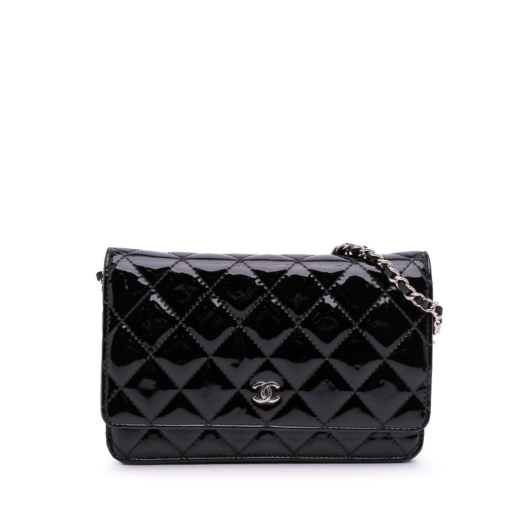 CC Quilted Patent Wallet On Chain Black - Gaby Paris