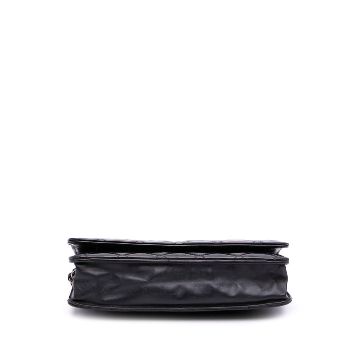 CC Quilted Patent Wallet On Chain Black - Gaby Paris