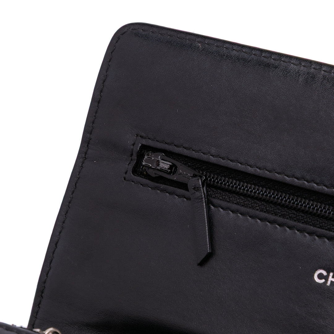 CC Quilted Patent Wallet On Chain Black - Gaby Paris