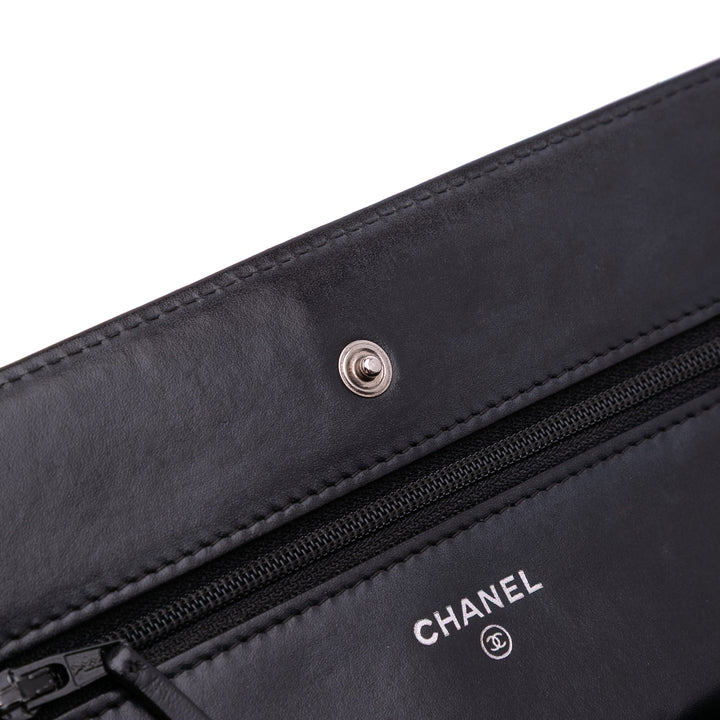 CC Quilted Patent Wallet On Chain Black - Gaby Paris