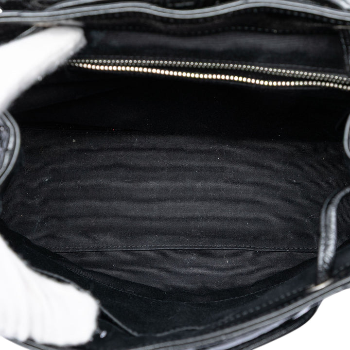 Saint Laurent Small Matelasse Cuir verni Monogram LouLou Sac à dos