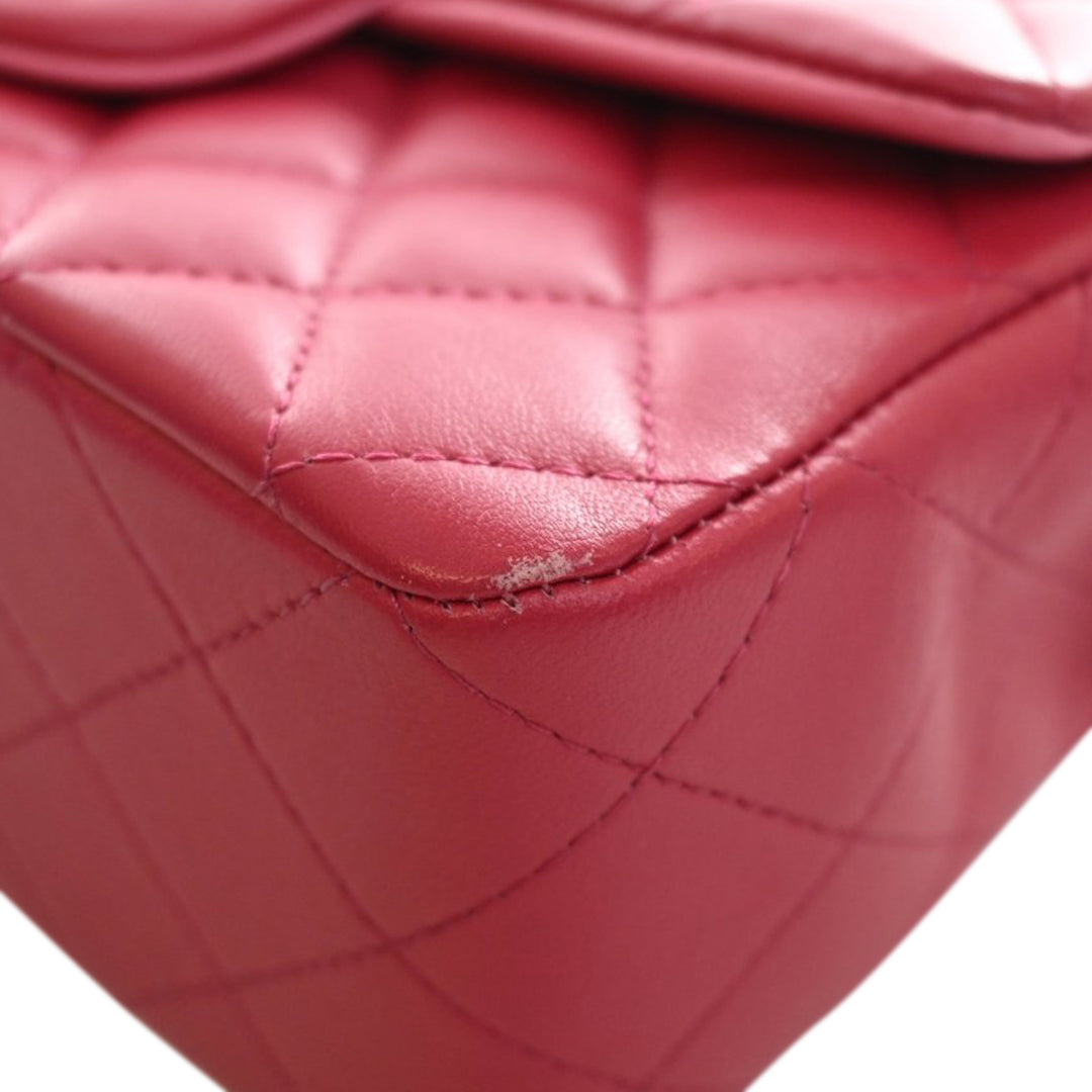 Chanel Mini Rectangular Classic Cuir d’agneau anse supérieure à rabat