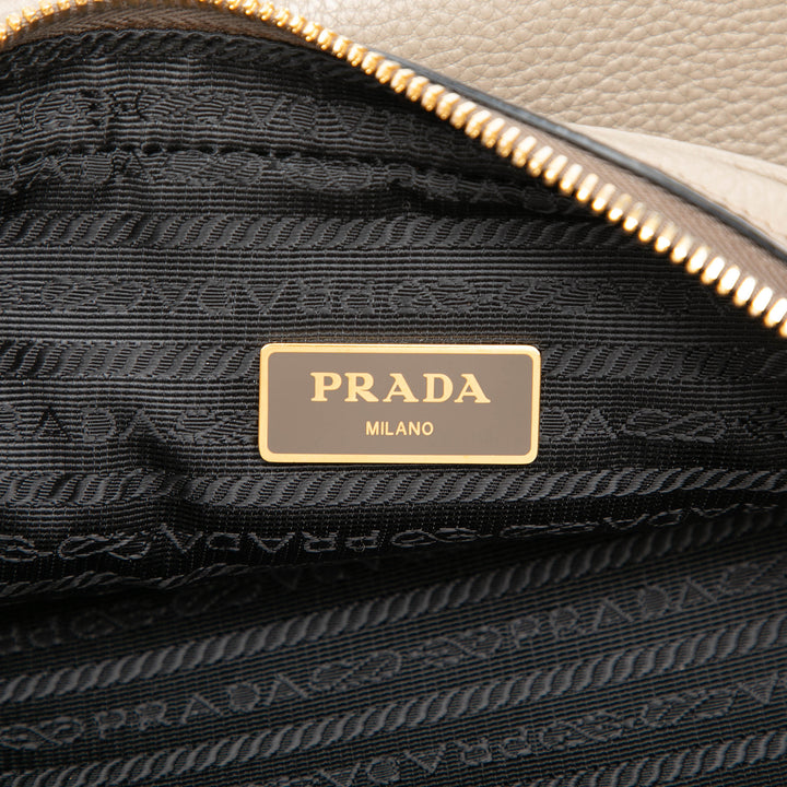 Prada Sac caméra Vitello Phenix Double Zippé Marron – vue 5 – GABY PARIS