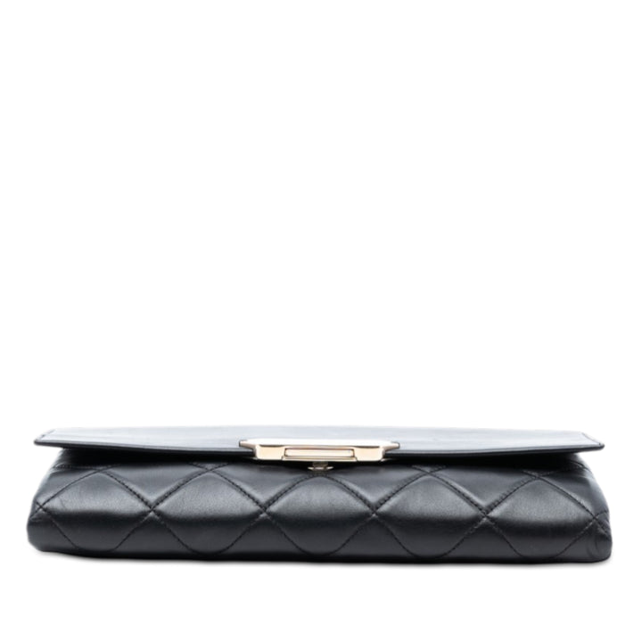 Chanel Matelassé Cuir d’agneau Retro Label Sac bandoulière