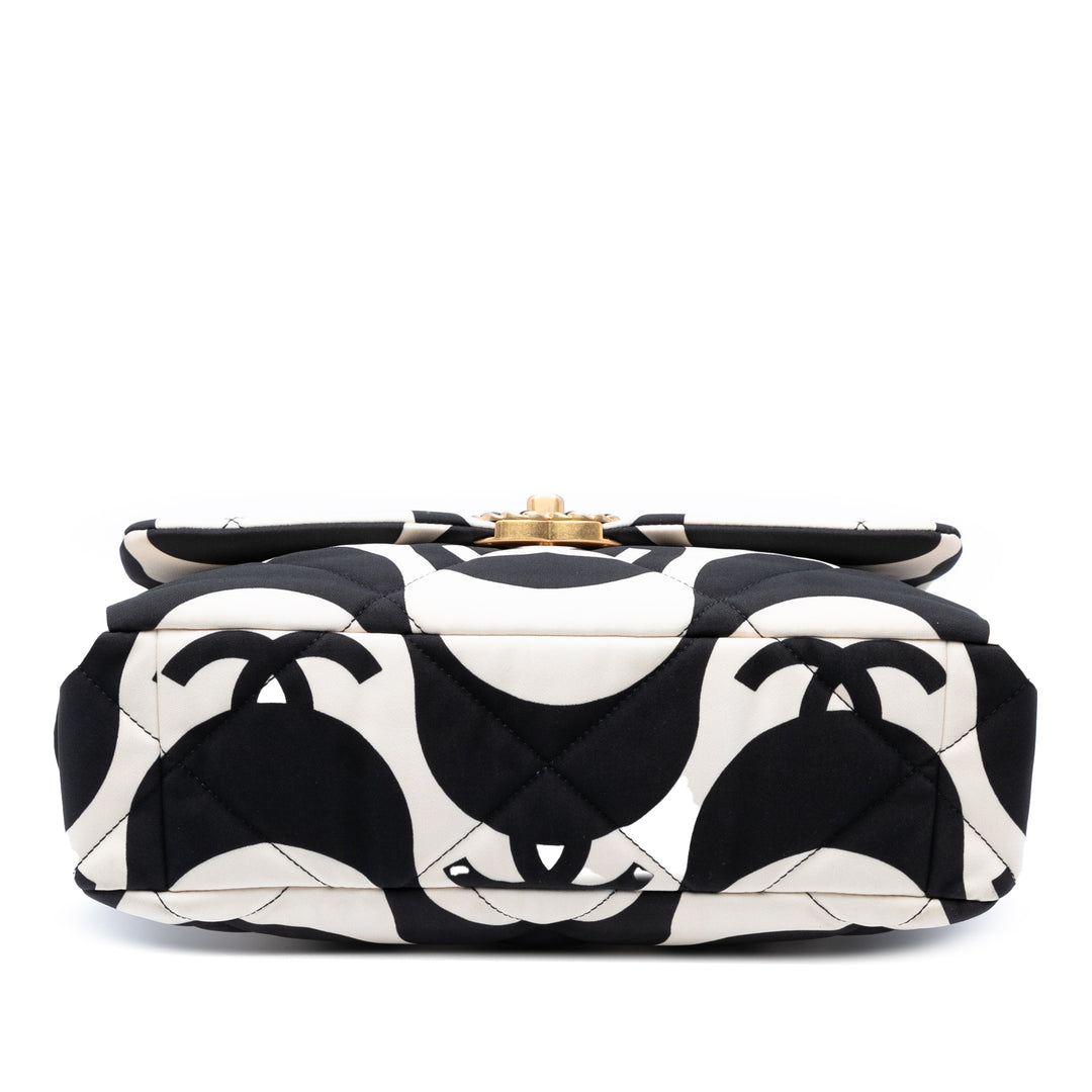 Chanel Large Printed Soie 19 à rabat