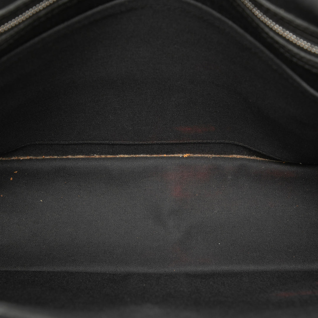 Louis Vuitton Taiga Alexei Messenger