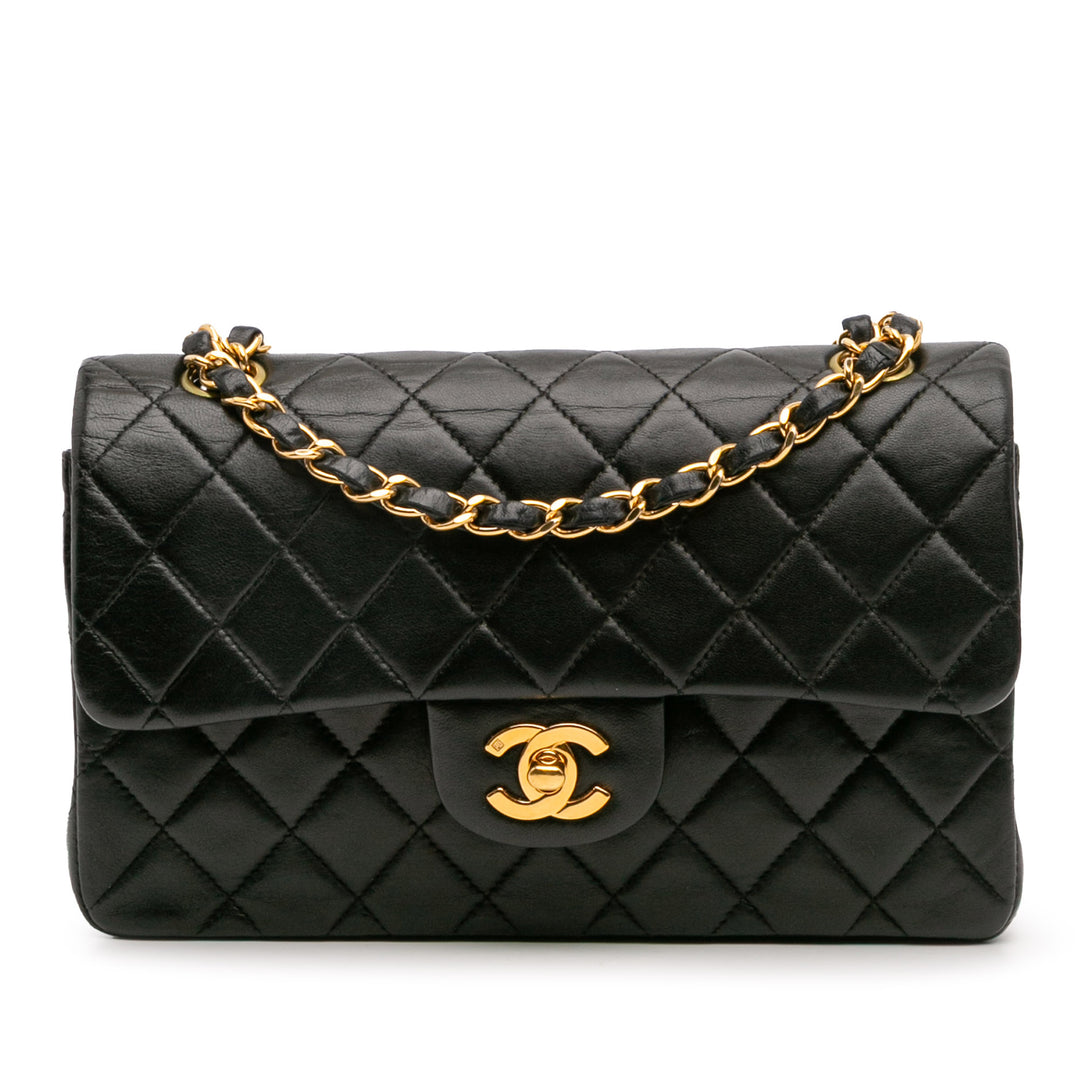 Chanel Small Classic Cuir d’agneau Double rabat Noir – GABY PARIS Authentique
