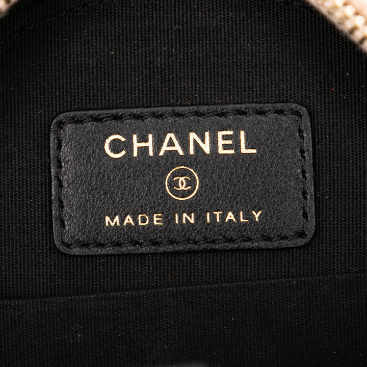 Chanel Caviar CC Filigree Round Sac porté croisé Marron
