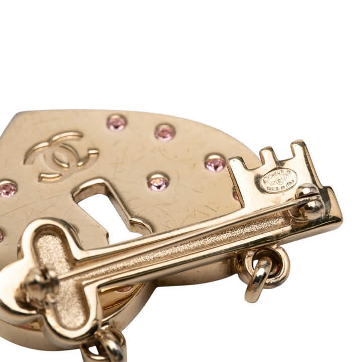 Chanel CC plaqué Heart Lock et Key Broche Pin