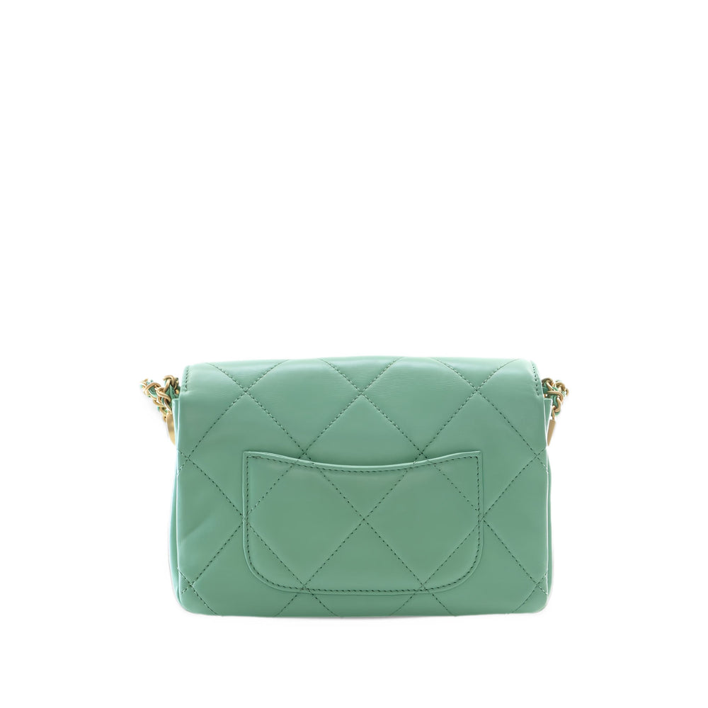 Chanel Sac bandoulière CC Matelassé Logo Chaîne à rabat Petit Cuir de veau Vert – vue 2 – GABY PARIS
