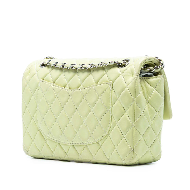 Chanel Medium Classic Cuir d’agneau Double rabat Vert