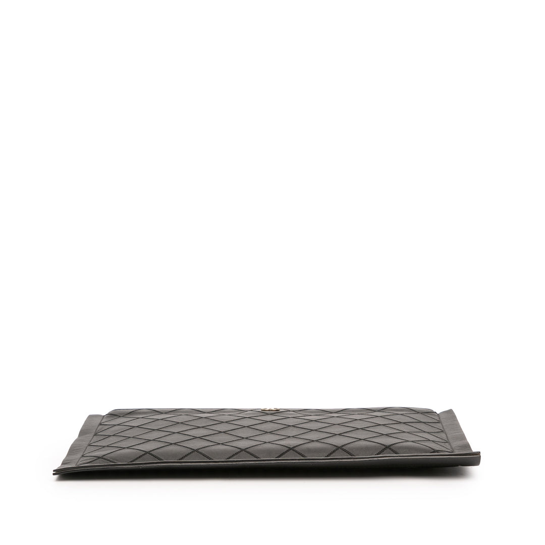 Chanel CC Stitched Cuir d’agneau Pochette Noir