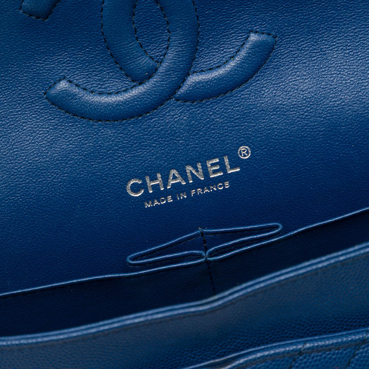 Chanel Classic Chevron Double rabat Moyen Cuir caviar Bleu