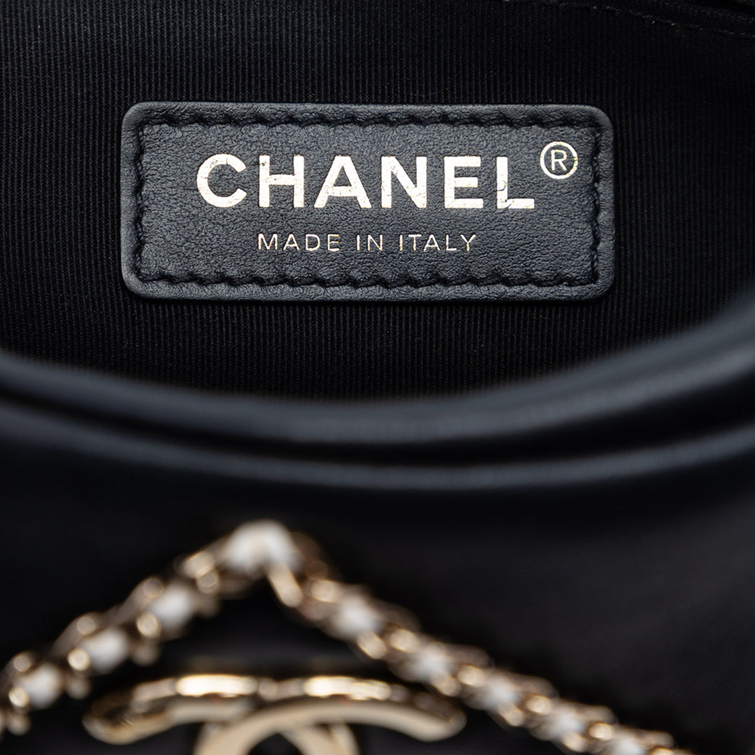 Chanel CC Cuir d’agneau Chain Embellished Sac caméra