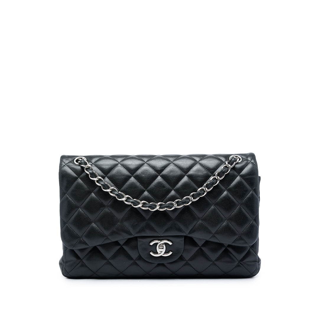 Chanel Sac porté épaule Classic Double rabat Jumbo Cuir d'agneau Noir – vue principale – GABY PARIS