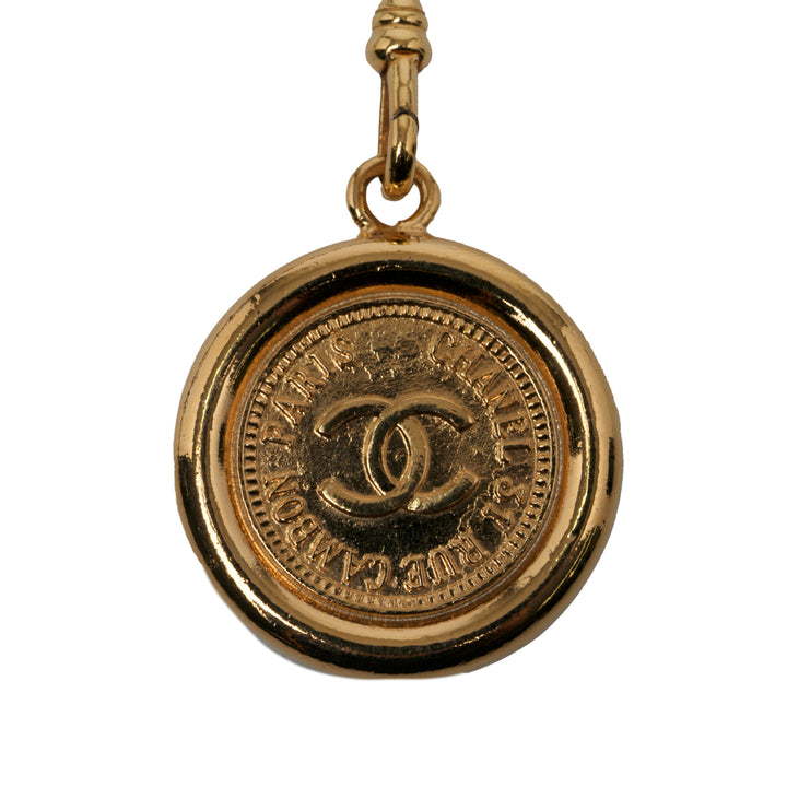 Chanel Doré Plated Medallion Cuir Woven Chain Belt Doré – GABY PARIS Authentique