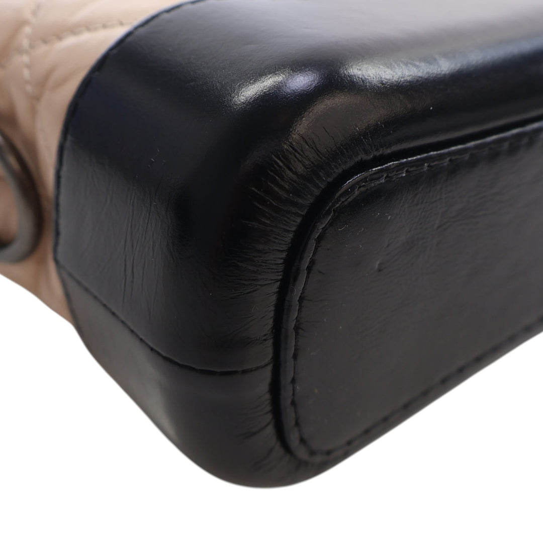 Bicolore Matelassé vieilli Gabrielle Hobo Petit Cuir de veau Noir