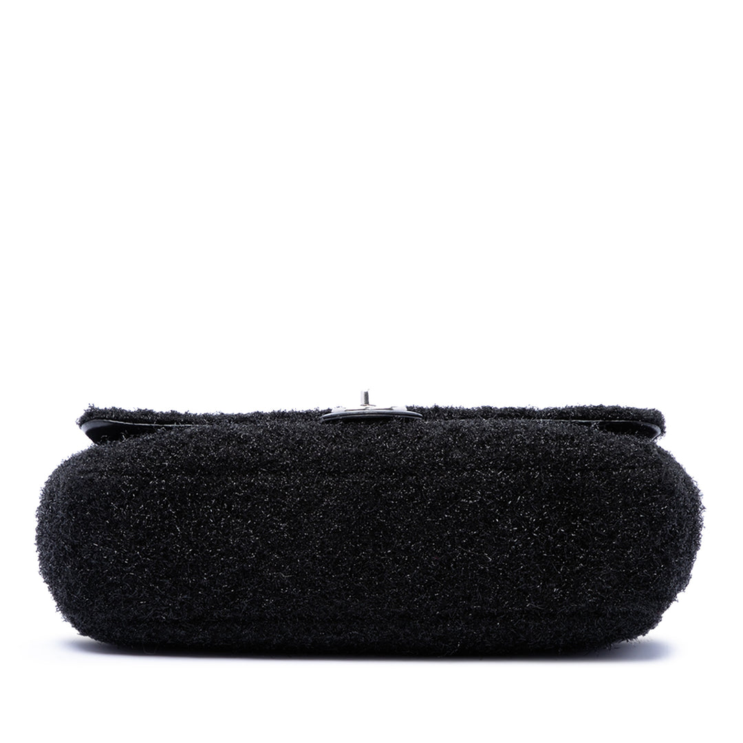 Chanel Medium Matelassé Metallic Knit Pluto Glitter à rabat