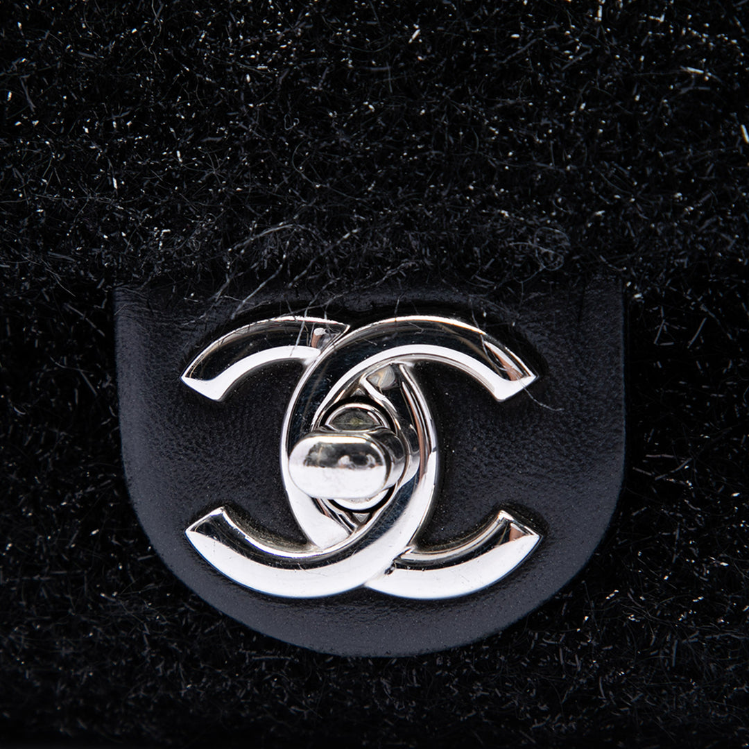 Chanel Medium Matelassé Metallic Knit Pluto Glitter à rabat