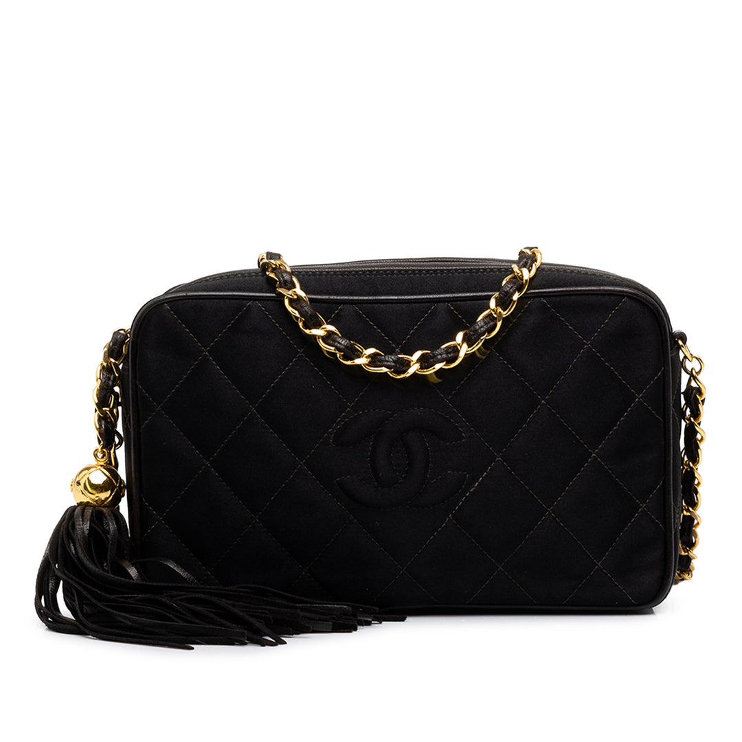 Chanel CC Diamond Matelassé Pompon Sac caméra Noir – vue principale – GABY PARIS