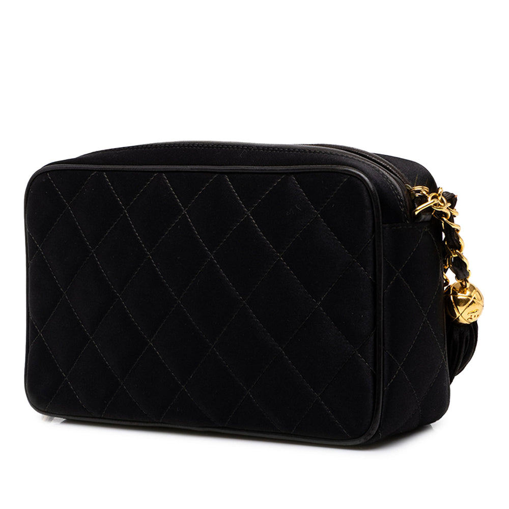 Chanel CC Diamond Matelassé Pompon Sac caméra Noir – vue 2 – GABY PARIS