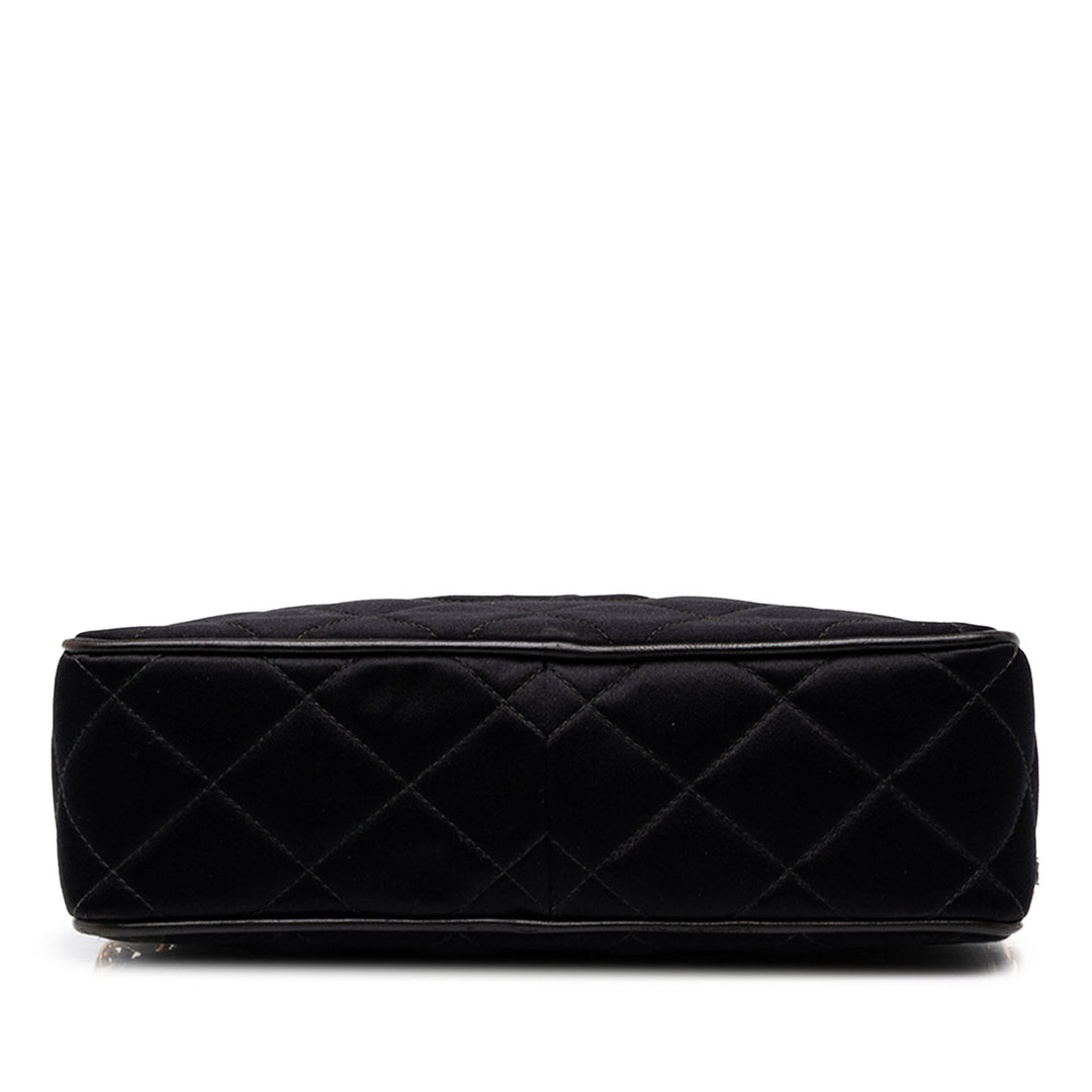 Chanel CC Diamond Matelassé Pompon Sac caméra Noir – vue 3 – GABY PARIS