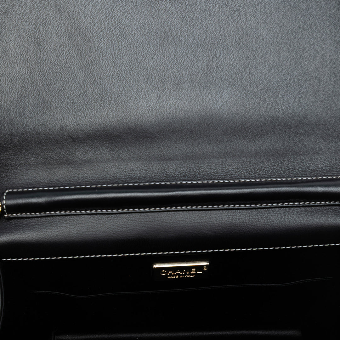 Chanel CC Cuir d’agneau brodé Pochette avec chaîne