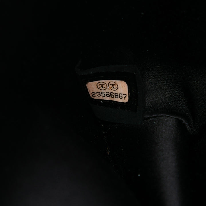 Chanel CC Cuir d’agneau brodé Pochette avec chaîne